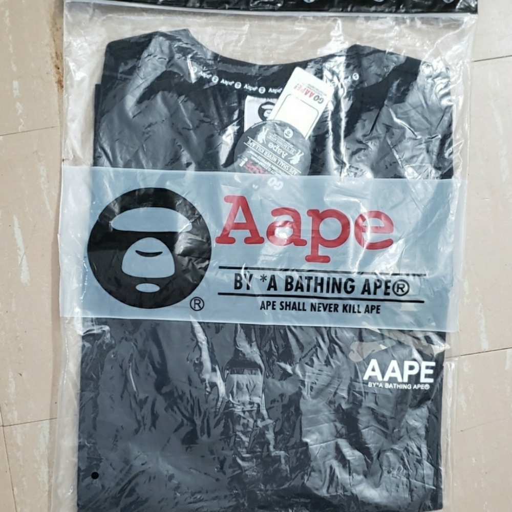 Aape camo black tee